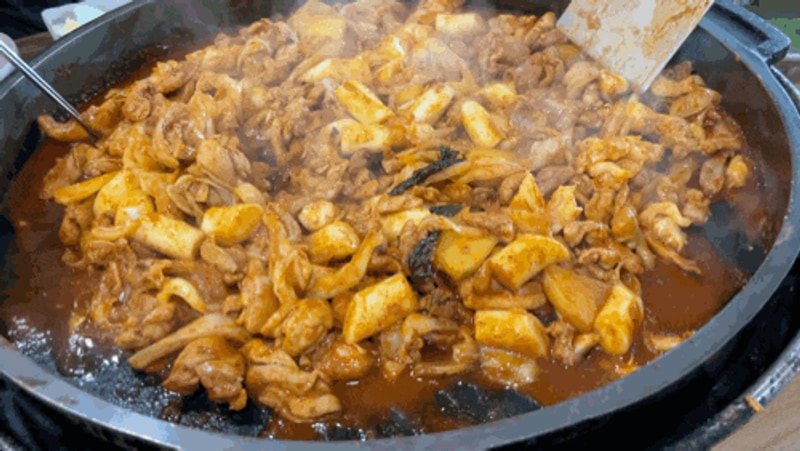 경기도 가평맛집 | 중바위캠핑장 근처 밥집 화악리닭갈비막국수