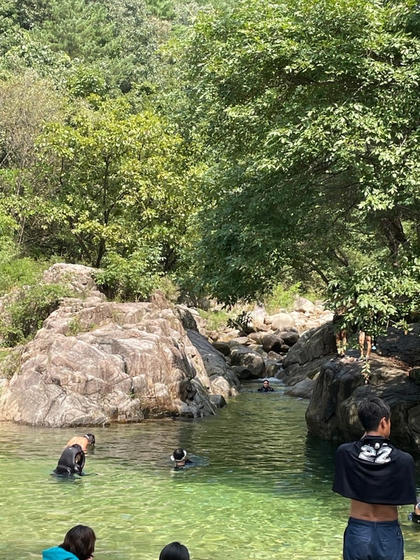 더운 여름 폭싹 걸었다 @숲속도마치계곡캠핑장