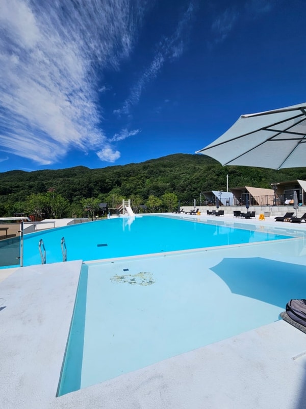 공주 히어위고 글램핑&바베큐.수영장