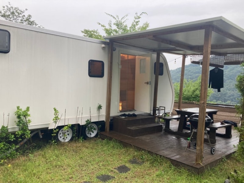 밀양 표충사 계곡 숙소 은하수 리조트 카라반 숙박 후기