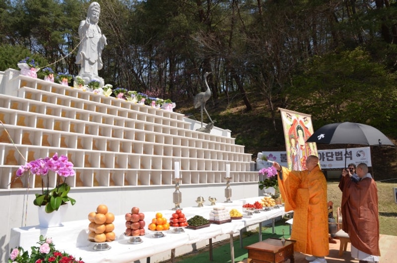 영월 구룡산 우암사 야단법석캠핑장, 해수관음상 낙성. 점안...