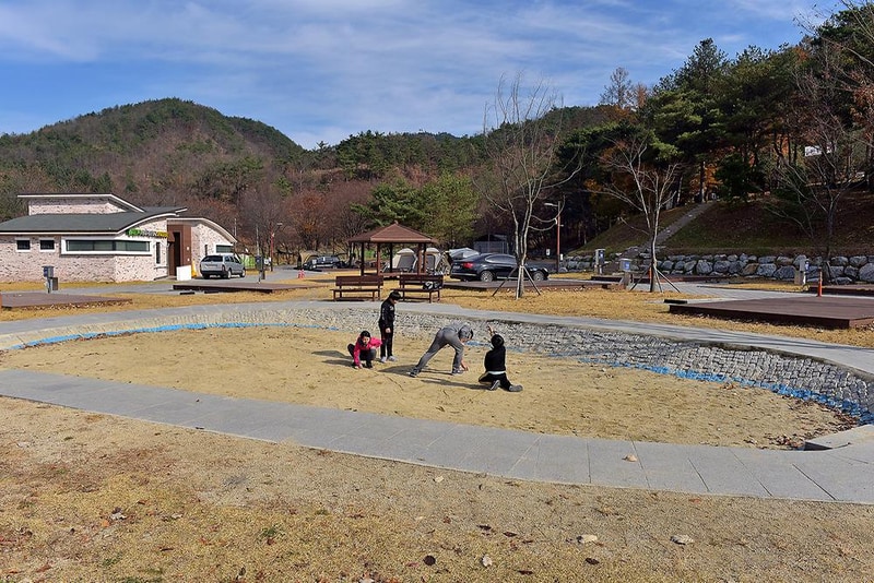 옥화 자연휴양림 국민여가캠핑장 시설 사진 10