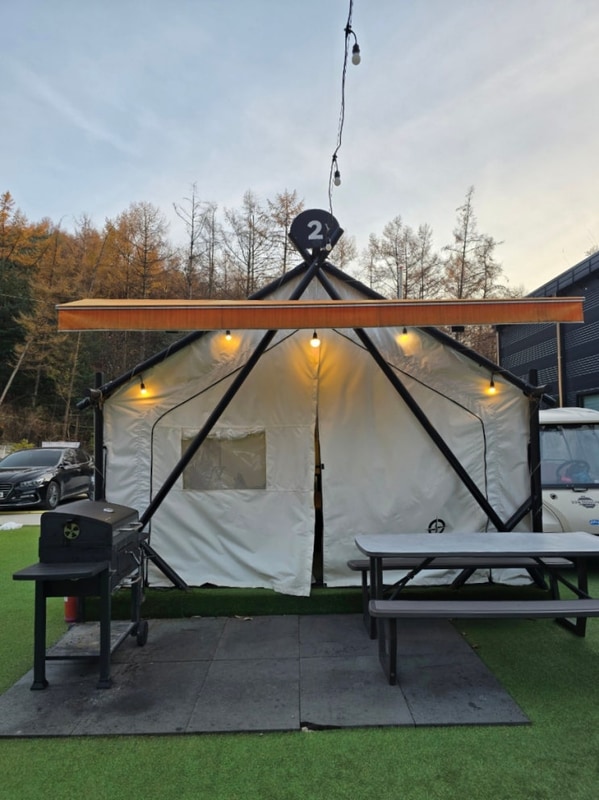 4계절 온수풀 수영장있는 포천 글램핑장 [코코숲 바베큐&글램핑]