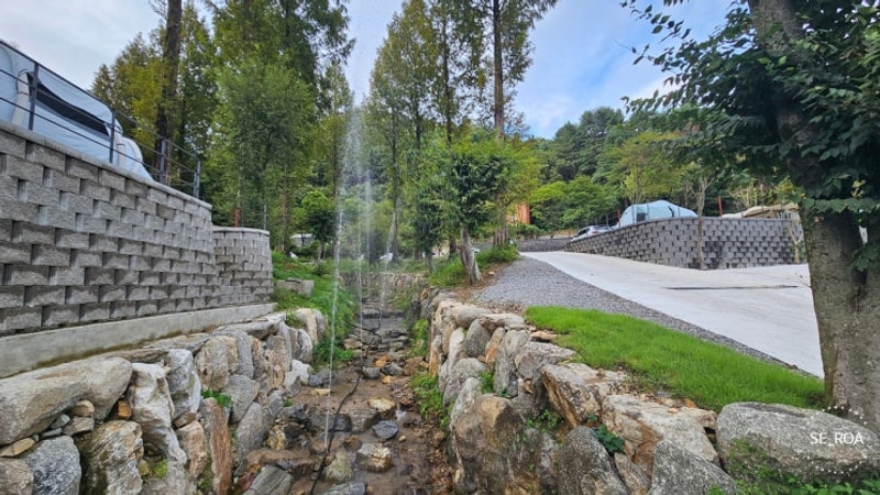 가평캠핑장 추천. 계곡이 흐르는 신상캠핑장 캠프네버랜드