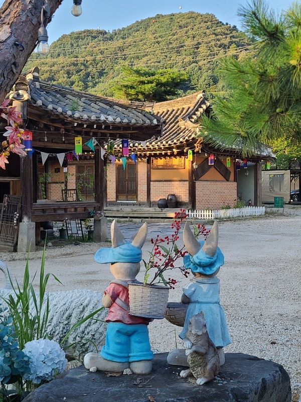경기도 포천 라온글램핑 오토캠핑장 타프존 외부 천막 돼지고기...
