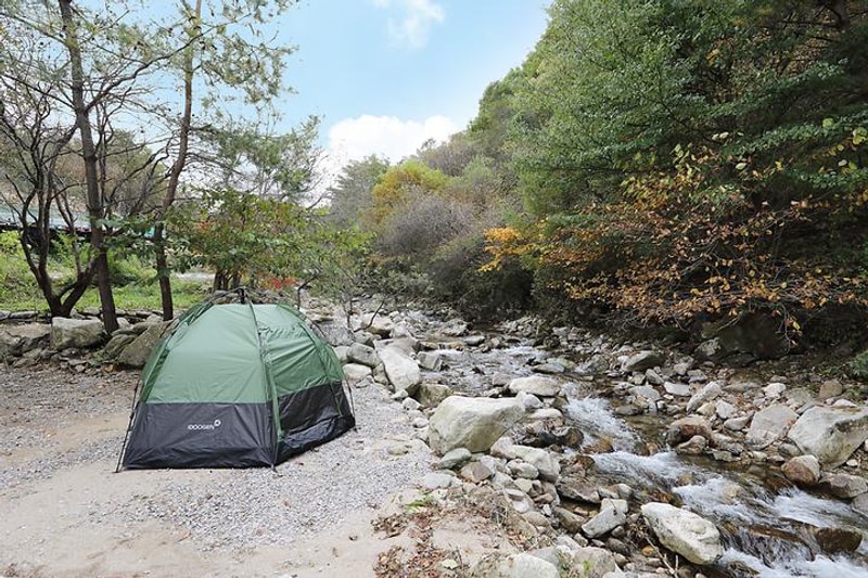 산아래 캠핑장 대표 사진