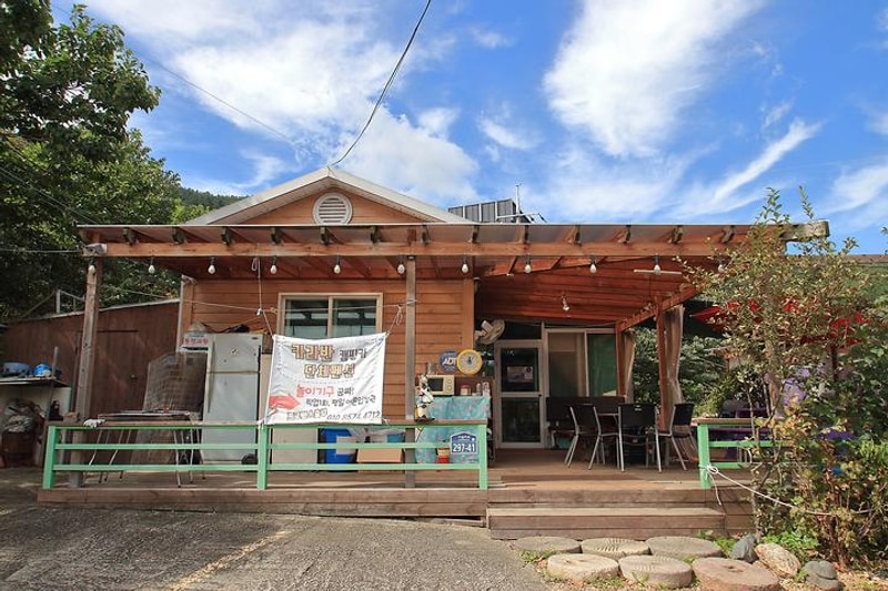 청도프로방스 카라반캠핑카펜션 대표 사진