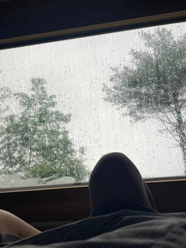 [경기 수원]솔내음캠핑장 뚜벅이도 가능한 카라반 내돈내산 후기