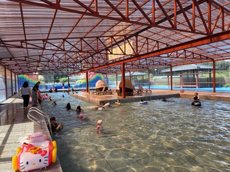 온수 수영장 푸드코까지 완벽한 괴산 도레미캠핑장