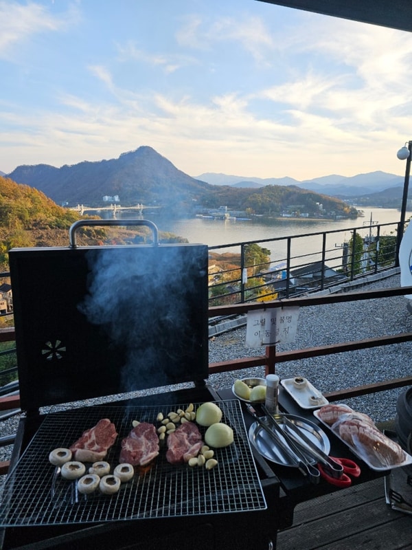 서울 근교 가평 글램핑 캠핑장 추천, 캠프게이트 청평 카라반&캠핑